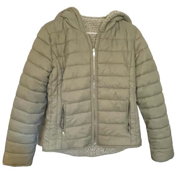 Womens Love Tree Celery Green Reversible Puffer/ Soft Sherpa Winter Coat, Medium - Picture 1 of 9